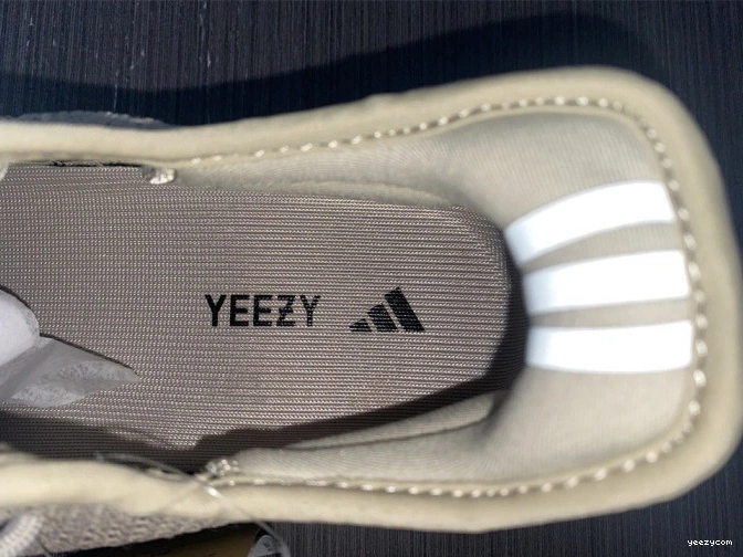 Beige Adidas Yeezy Boost V2 HP7870 Black 350 0807